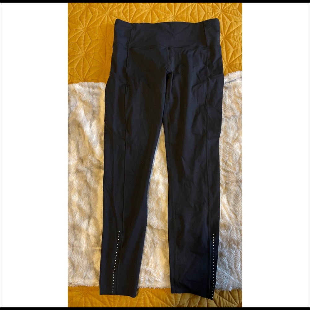 Black fast and free leggings